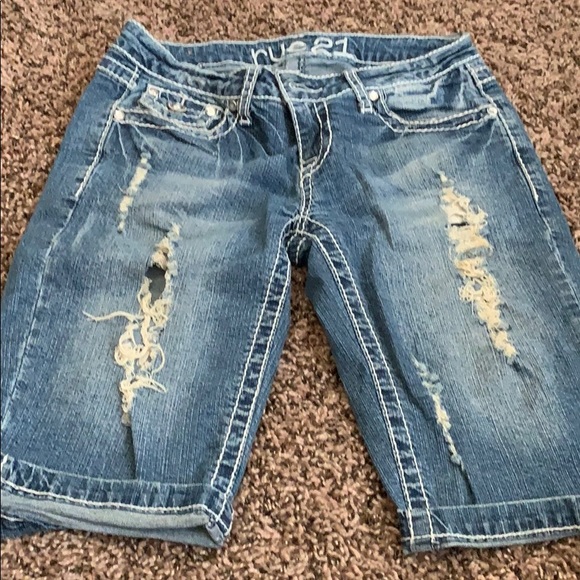 Denim shorts - Picture 1 of 3